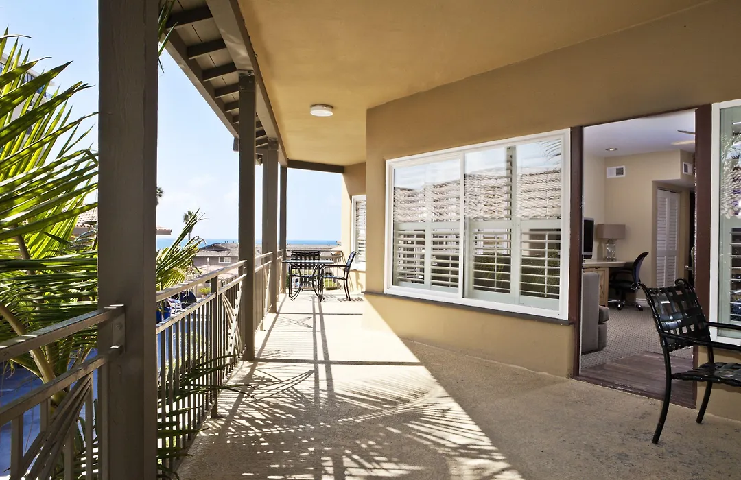 Pacific Shores Inn-1
