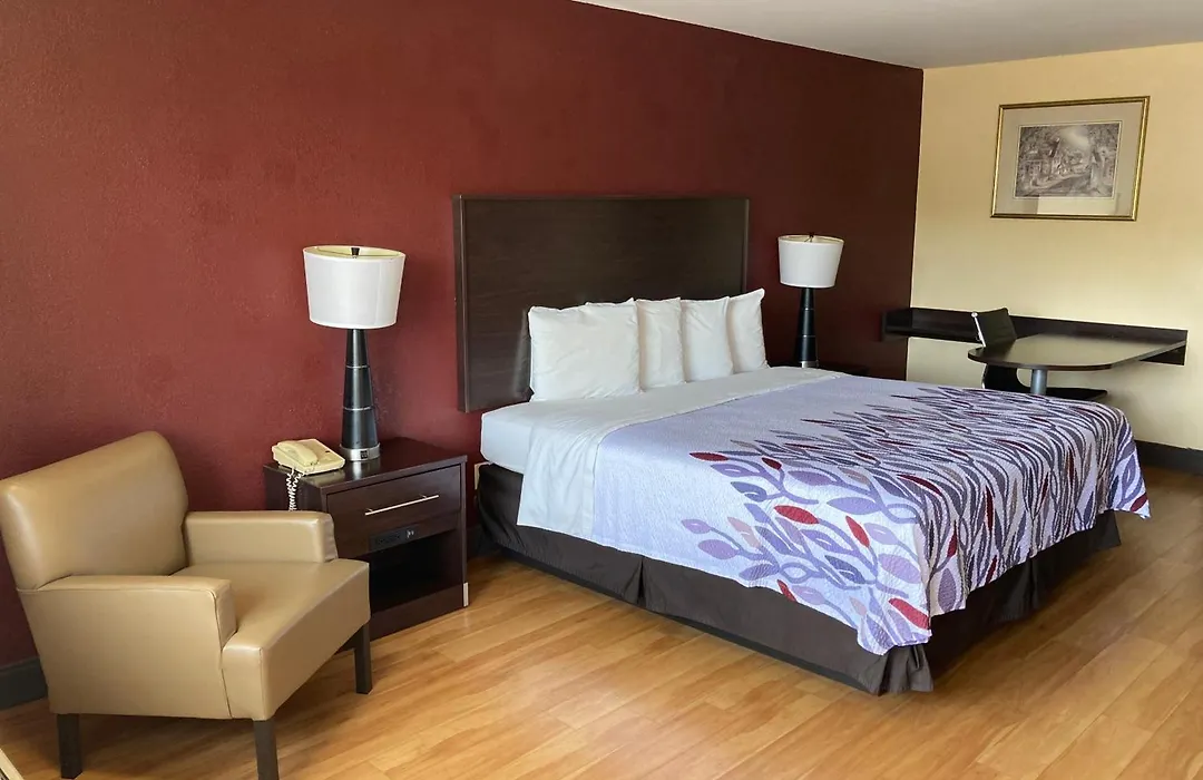 Red Roof Inn & Suites Cleveland, Tn-1