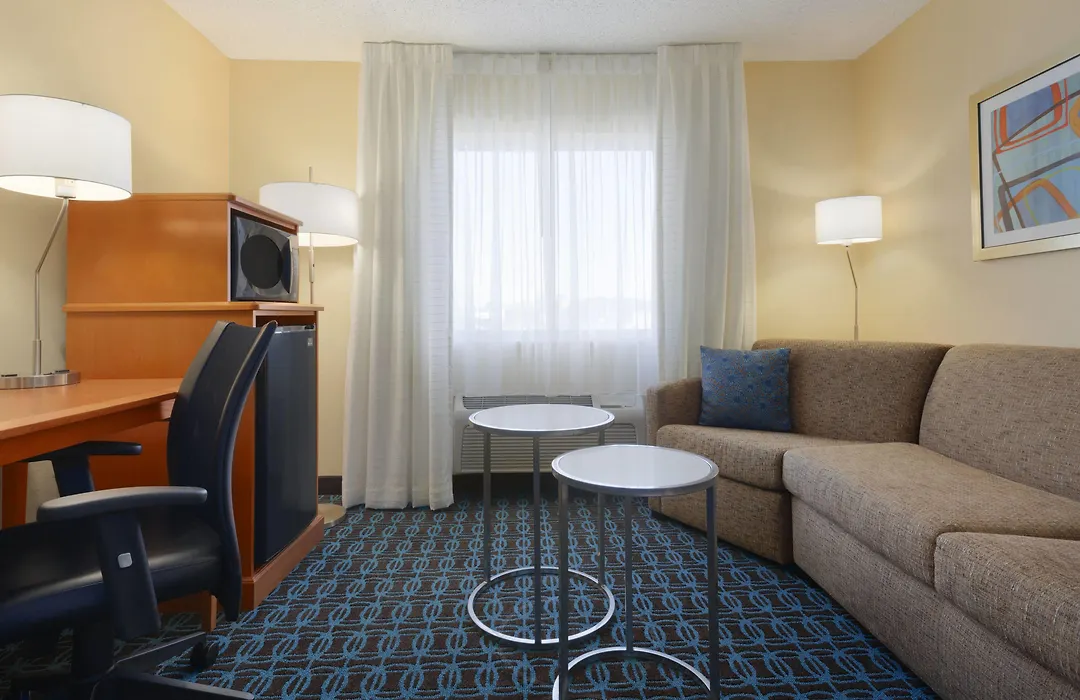 Fairfield Inn & Suites Longview-1