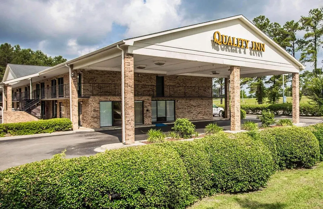 Quality Inn Manning I-95-1