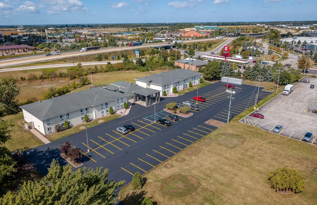 American Inn & Suites-1