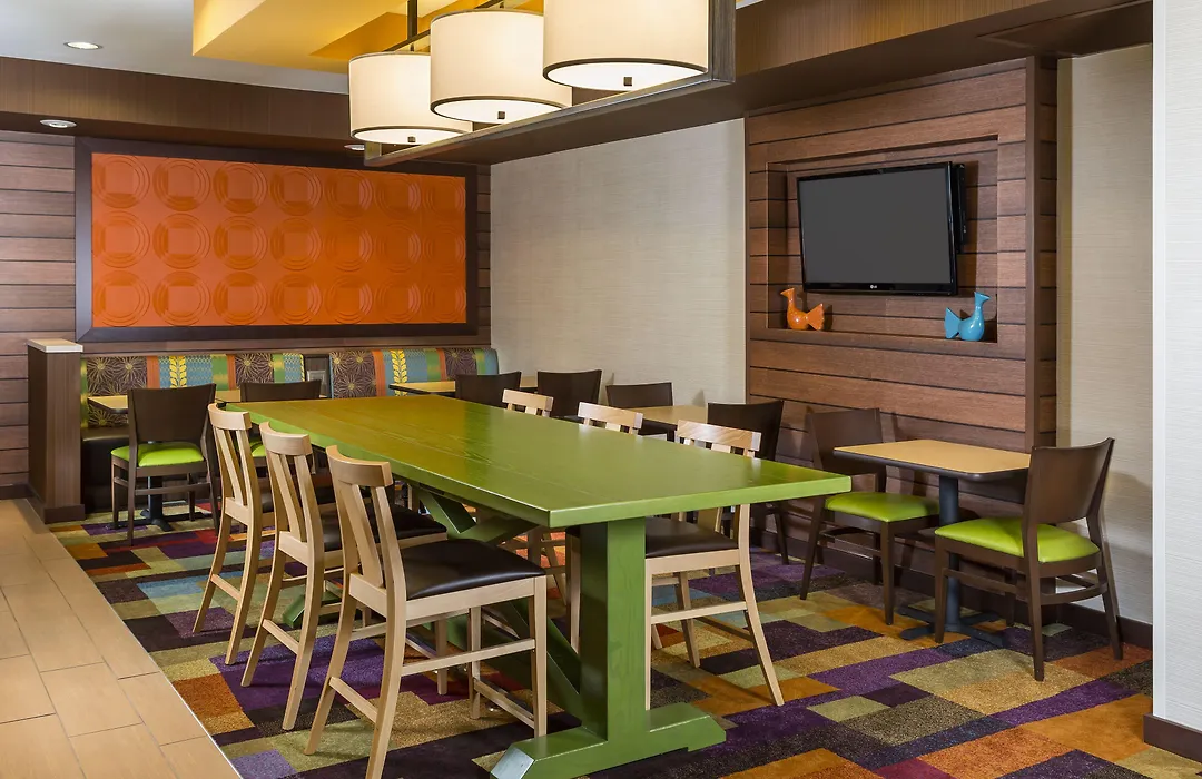 Fairfield Inn Muncie-1