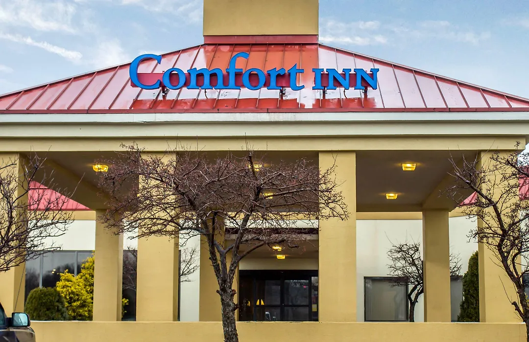 Comfort Inn Alliance-1