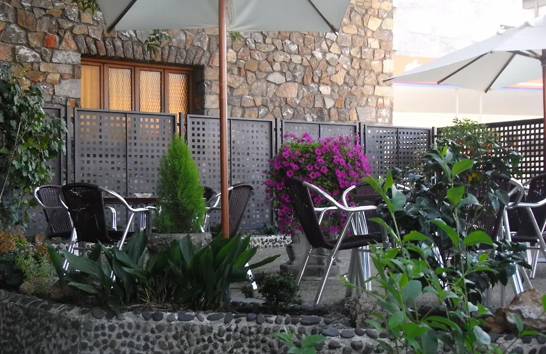Hotel Temple Ponferrada-1