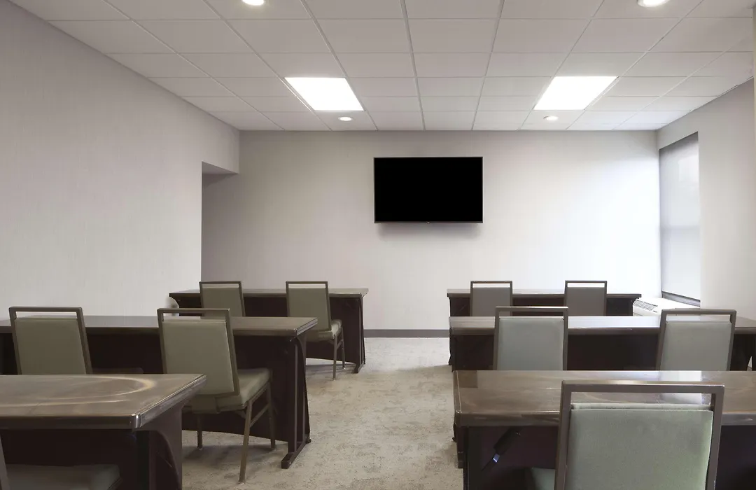 Hampton Inn Evansville-1