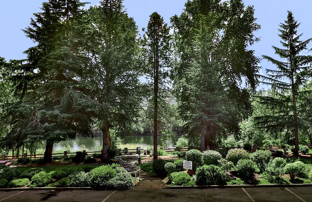 Riverfront Inn Roseburg-1