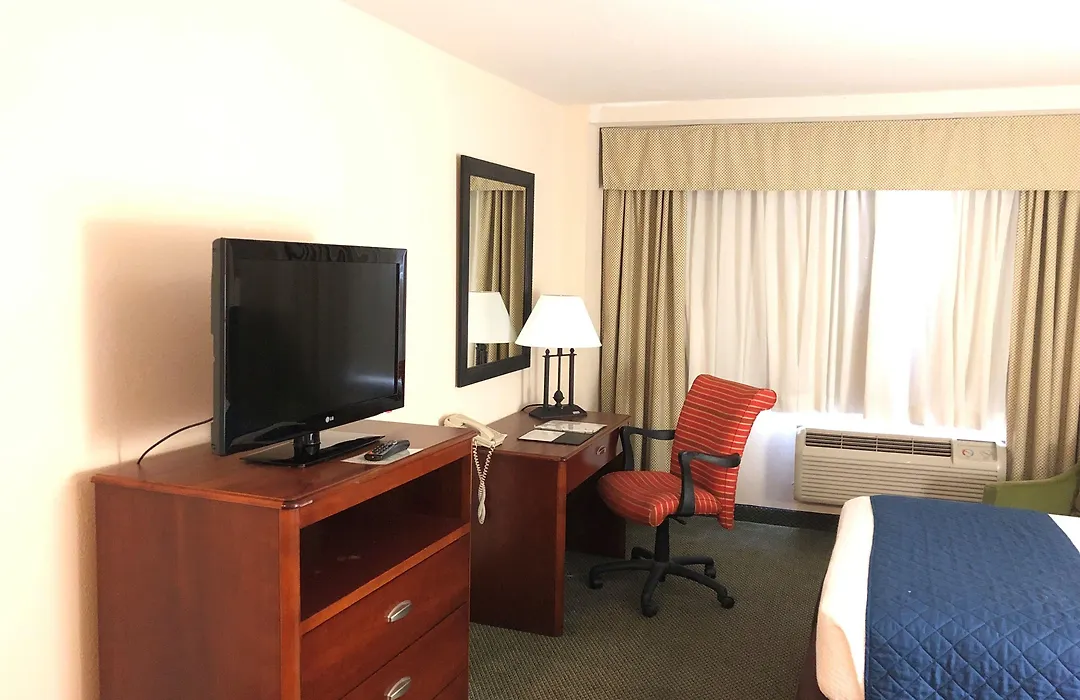 Capital Plaza Hotel-1