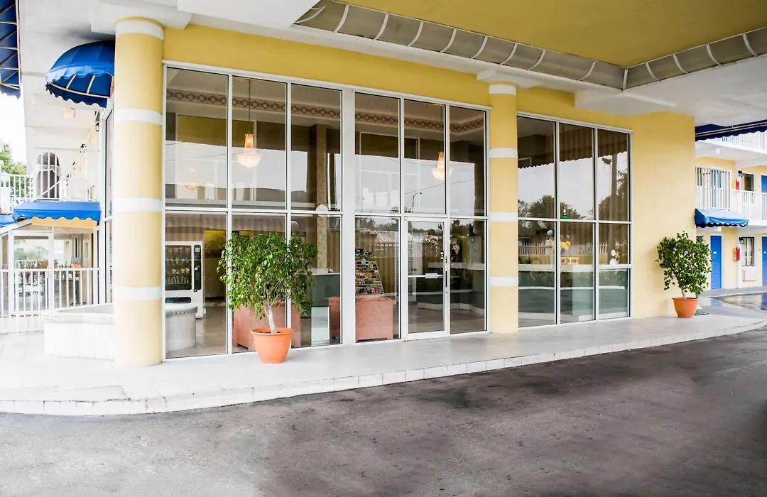 Rodeway Inn Clearwater-Largo-1