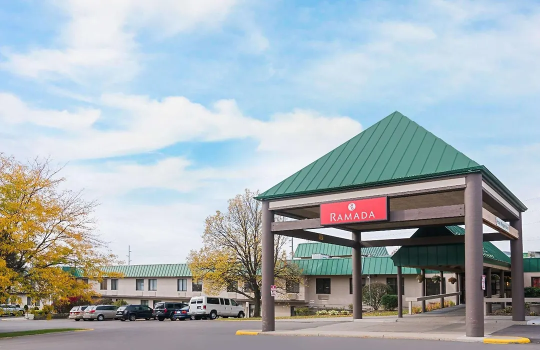 Ramada By Wyndham Plymouth Hotel & Conference Center-1
