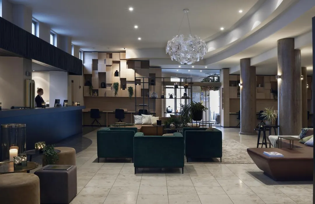M Hotel-1