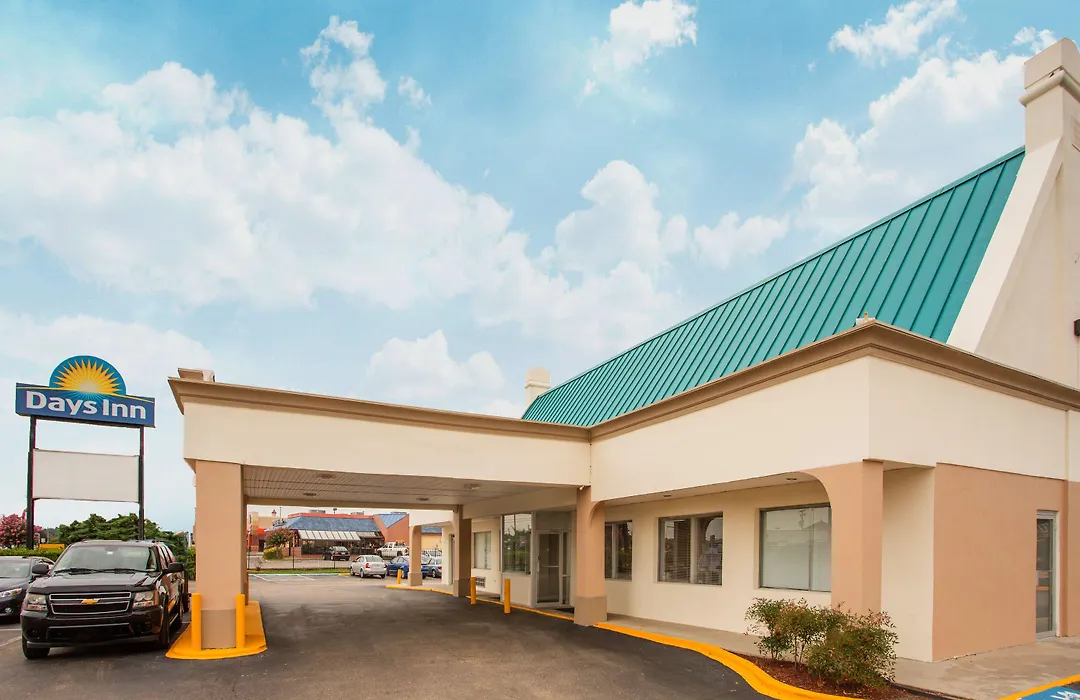 Days Inn By Wyndham Chester-1