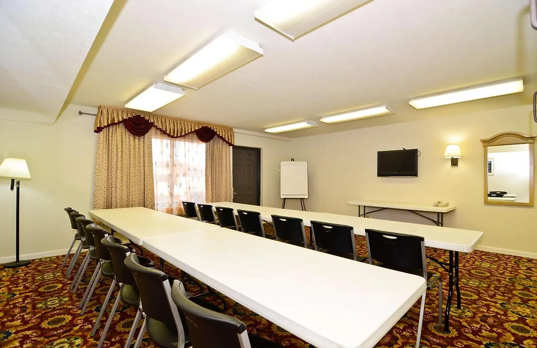 Americas Best Value Inn Fort Myers-1