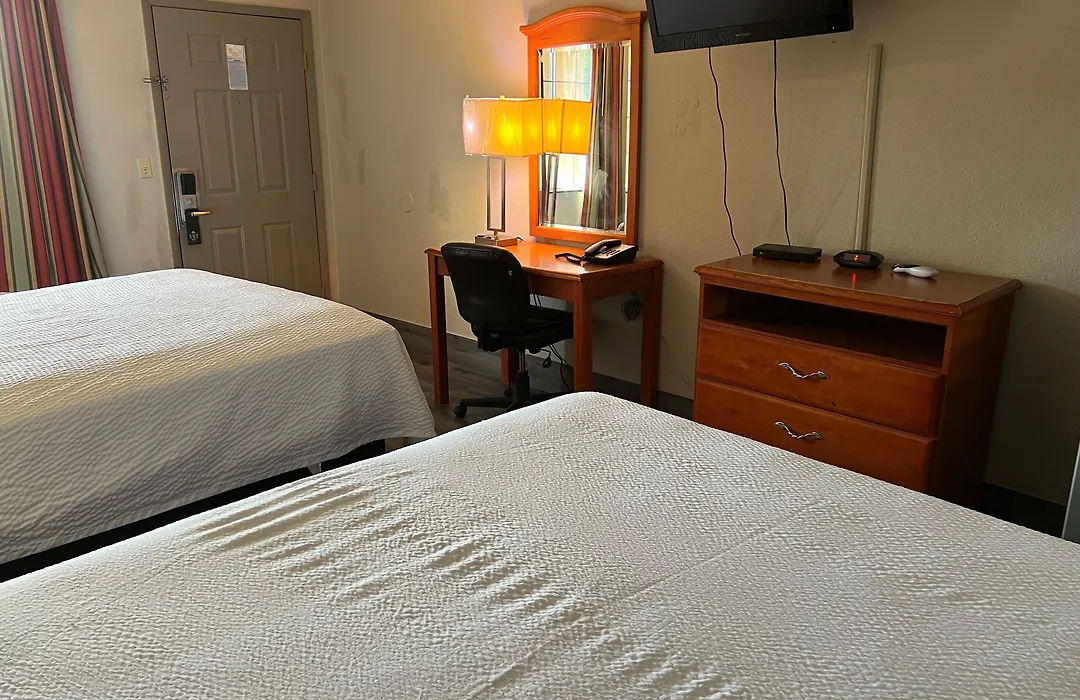 Days Inn Lawrence-1