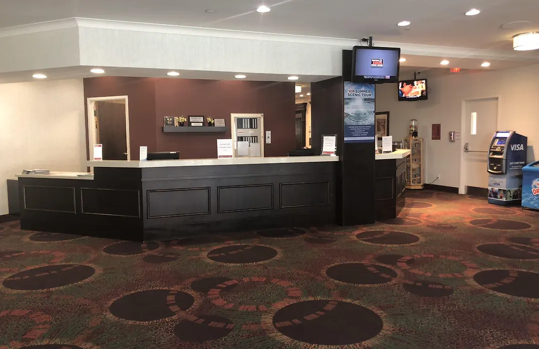 Ramada By Wyndham Niagara Falls/Fallsview-1