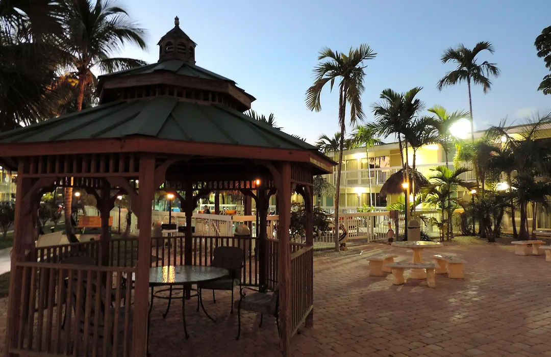 Floridian Hotel-1