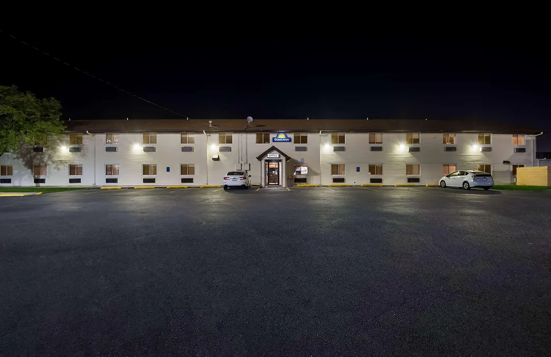 Days Inn By Wyndham Ankeny - Des Moines-1