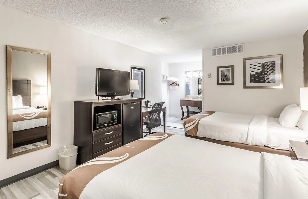 Quality Inn University Lansing-1