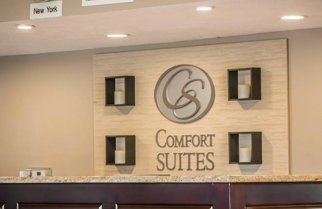 Comfort Inn & Suites Huntington Beach-1