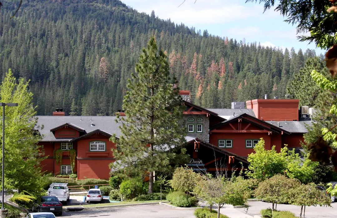 The Pines Resort & Conference Center-1