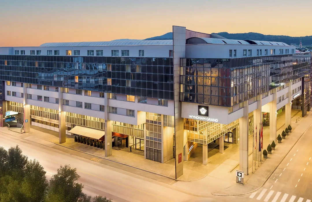 Radisson Blu Hotel & Conference Centre, Salzburg-1