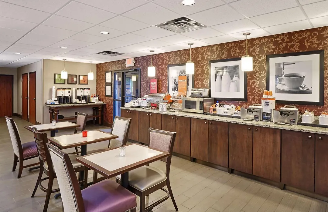Hampton Inn East Peoria-1