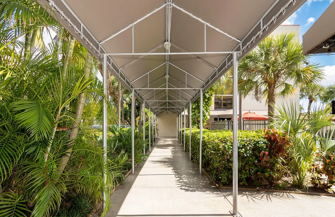 Red Roof Inn Plus Miami Airport-1