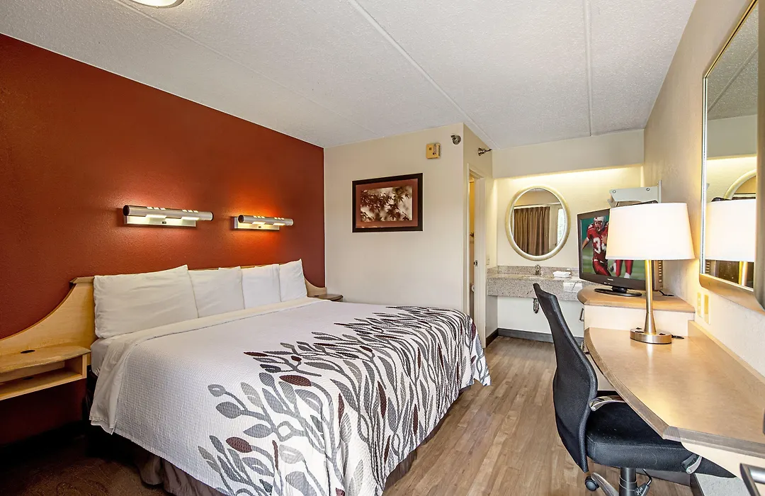 Red Roof Inn Elkhart-1