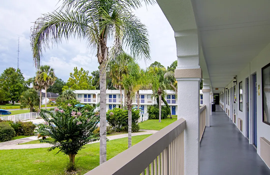 Motel 6-Starke, Fl-1