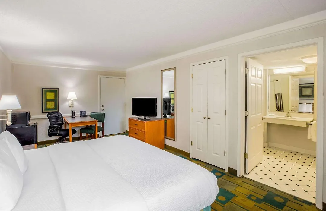 La Quinta Inn By Wyndham Lufkin-1