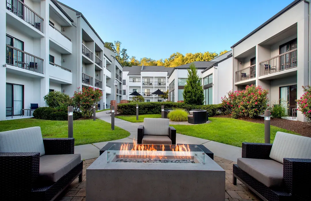 Courtyard By Marriott Tarrytown Westchester County-1