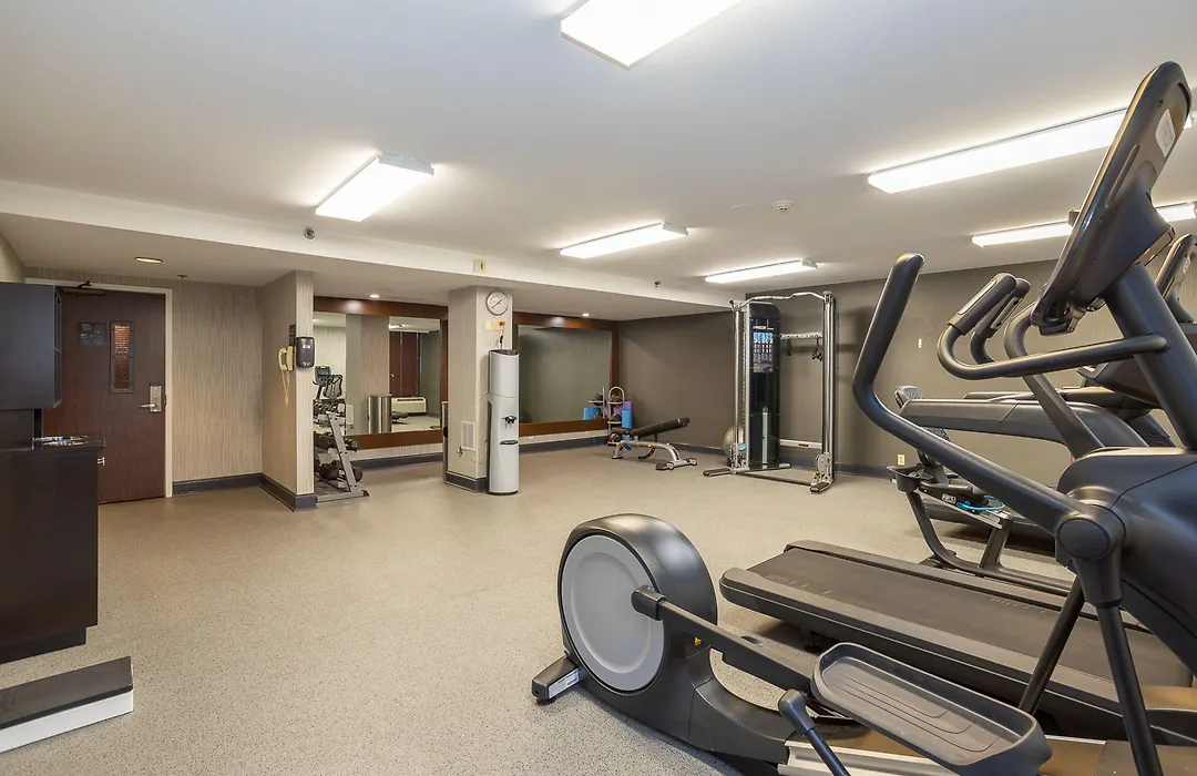 Holiday Inn Express - Newark Airport - Elizabeth By Ihg-1