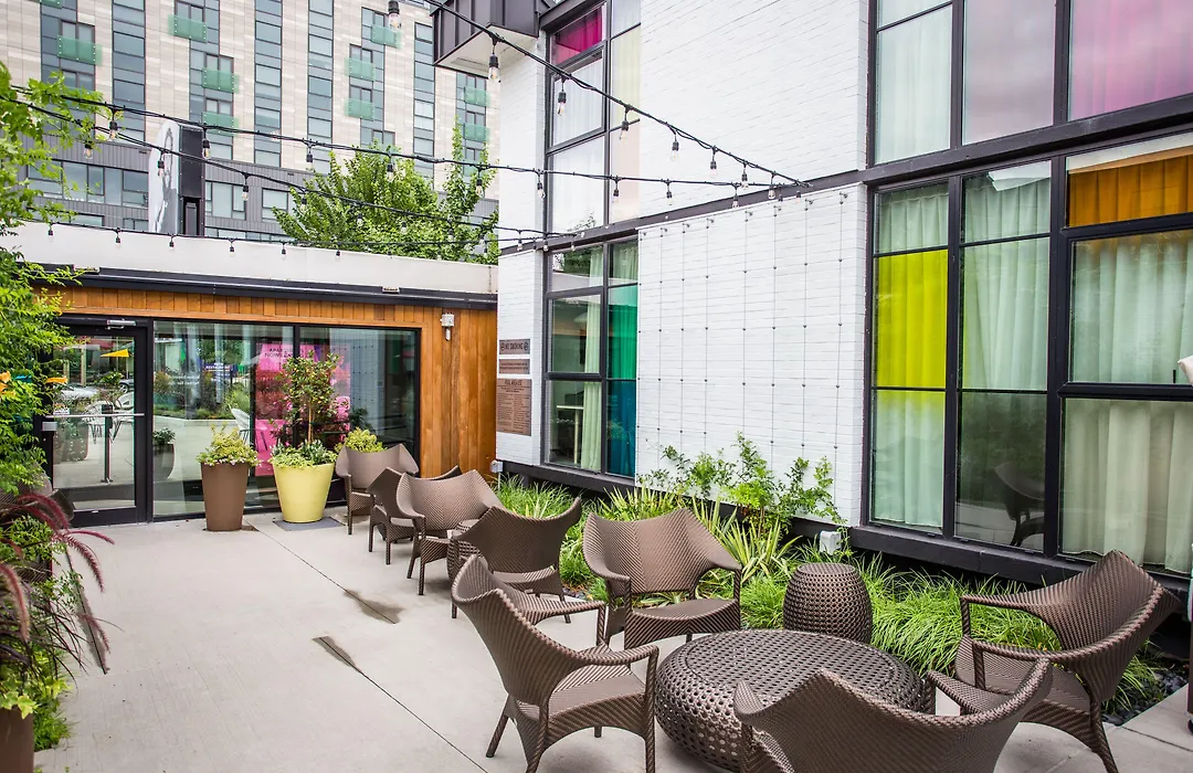 The Verb Hotel-1