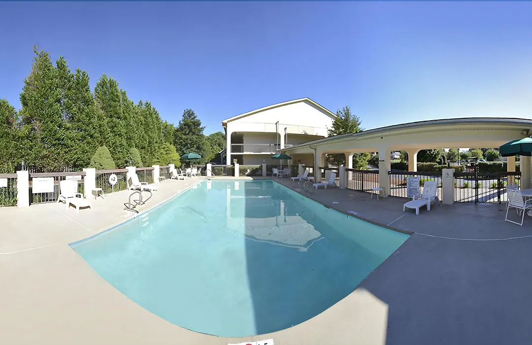 Townhouse Winston Salem - University-1