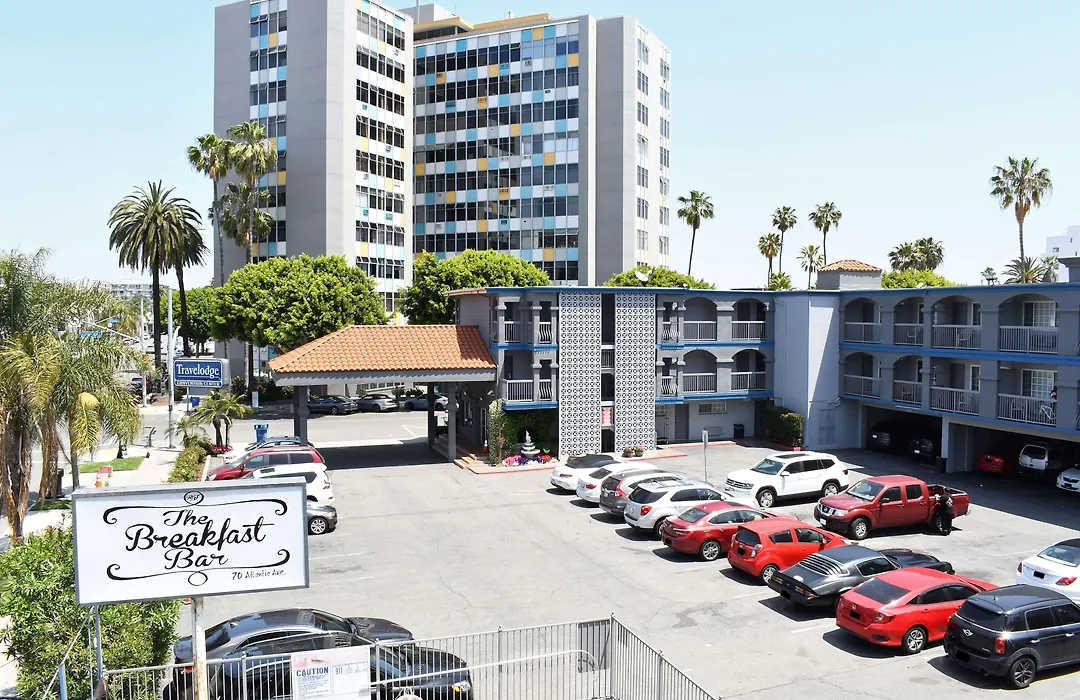 Travelodge By Wyndham Long Beach Convention Center-1