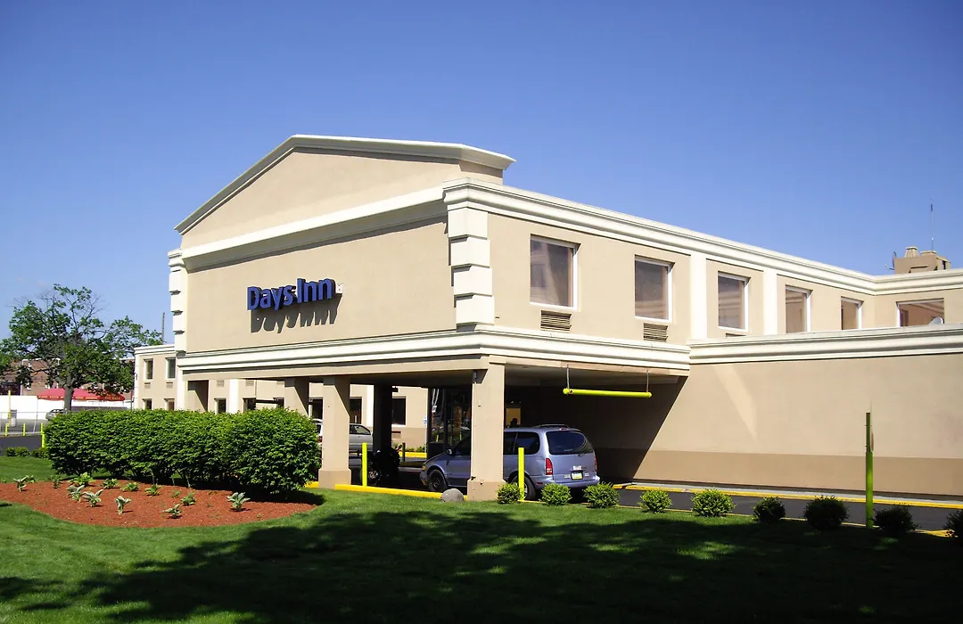 Knights Inn Phildelphia-1