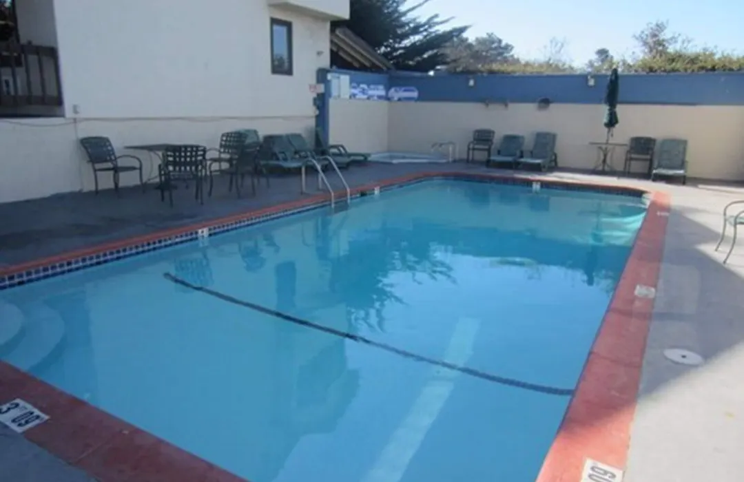 Monterey Fairgrounds Inn-1