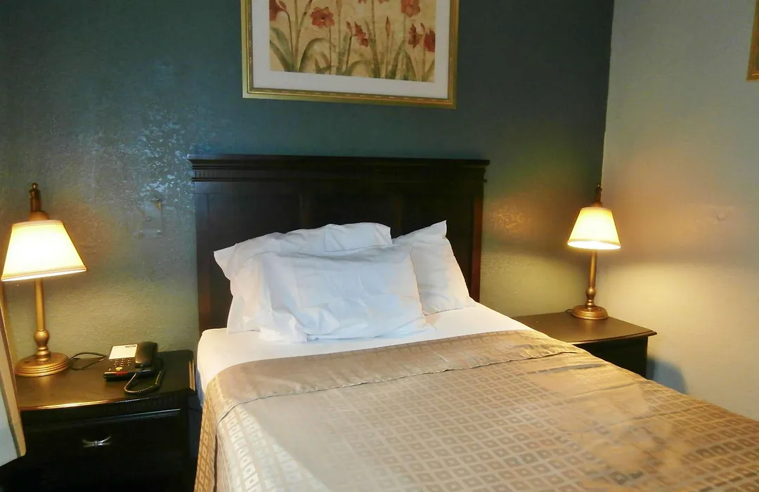 Americas Best Value Inn Athens-1