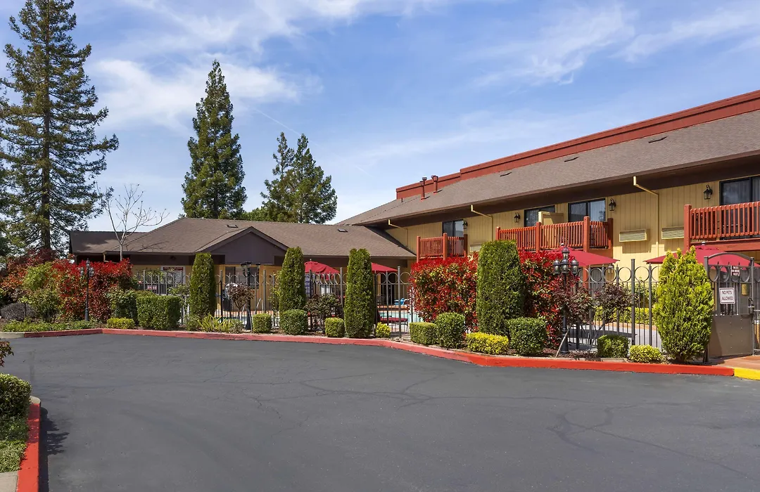 Best Western Plus Placerville Inn-1