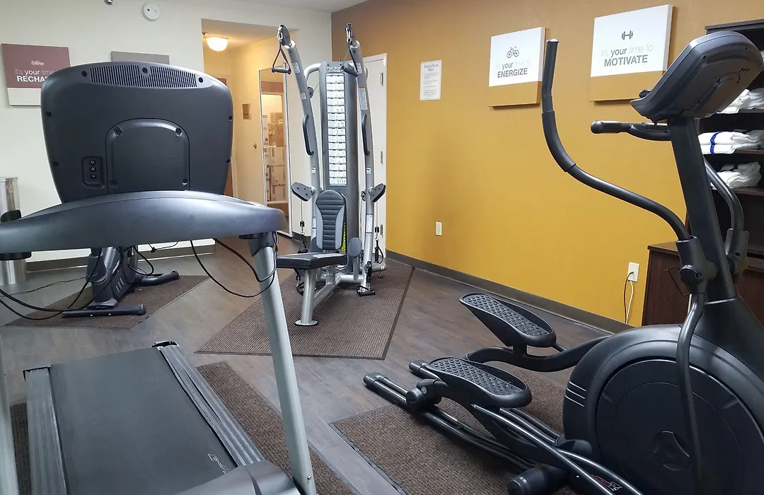 Quality Suites Paducah I-24-1