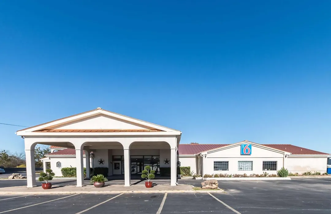 Motel 6-Stephenville, Tx-1