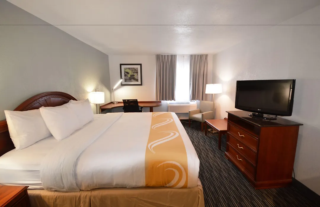 Quality Inn Alexis Rd-1