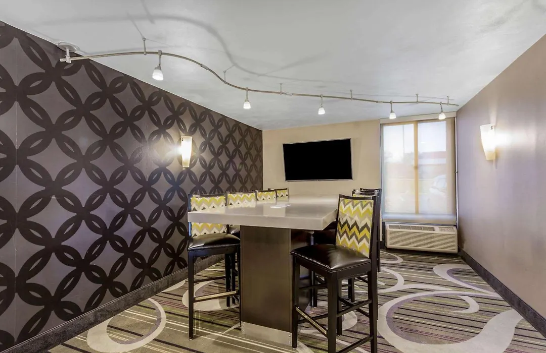 La Quinta Inn By Wyndham Binghamton - Johnson City-1