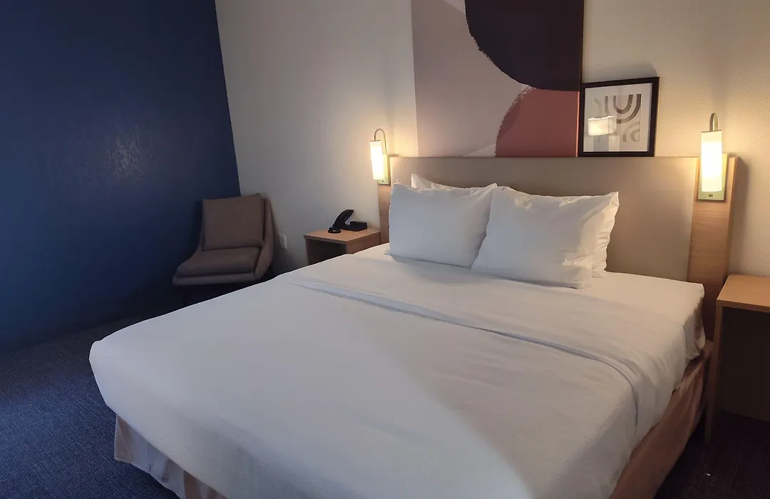 Spark By Hilton Stevensville-1