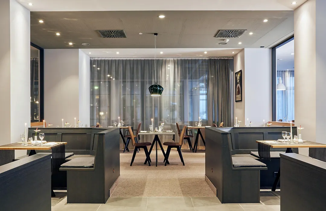 H4 Hotel Leipzig-1
