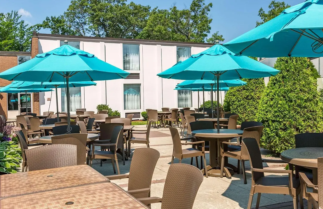 Country Inn & Suites By Radisson, Traverse City, Mi-1