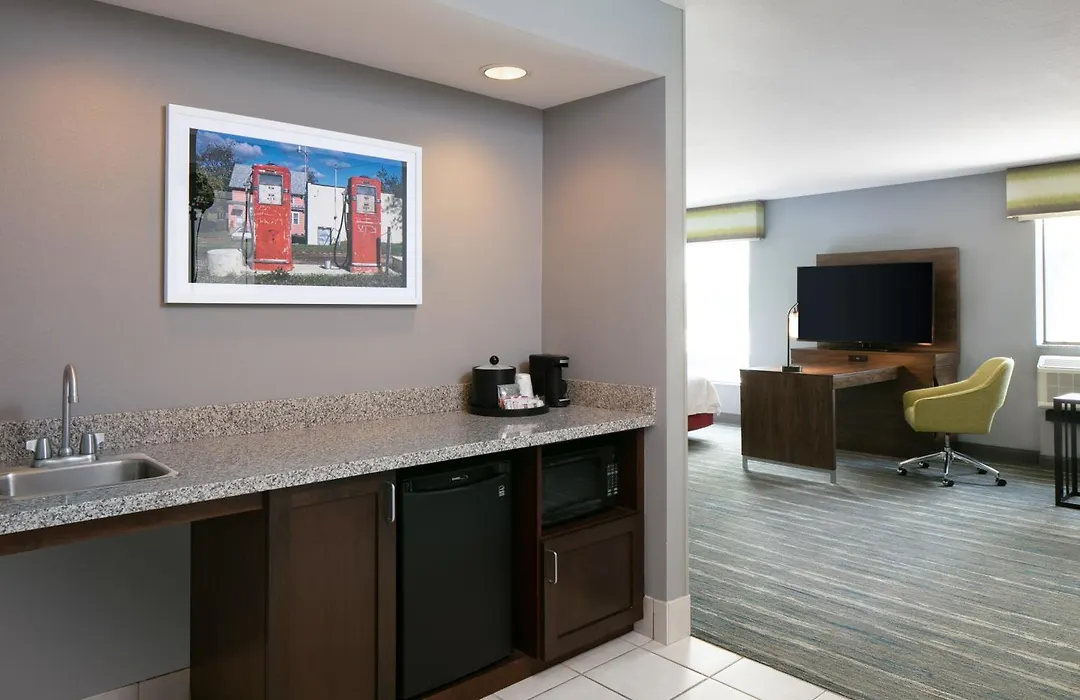 Hampton Inn & Suites Grafton-1