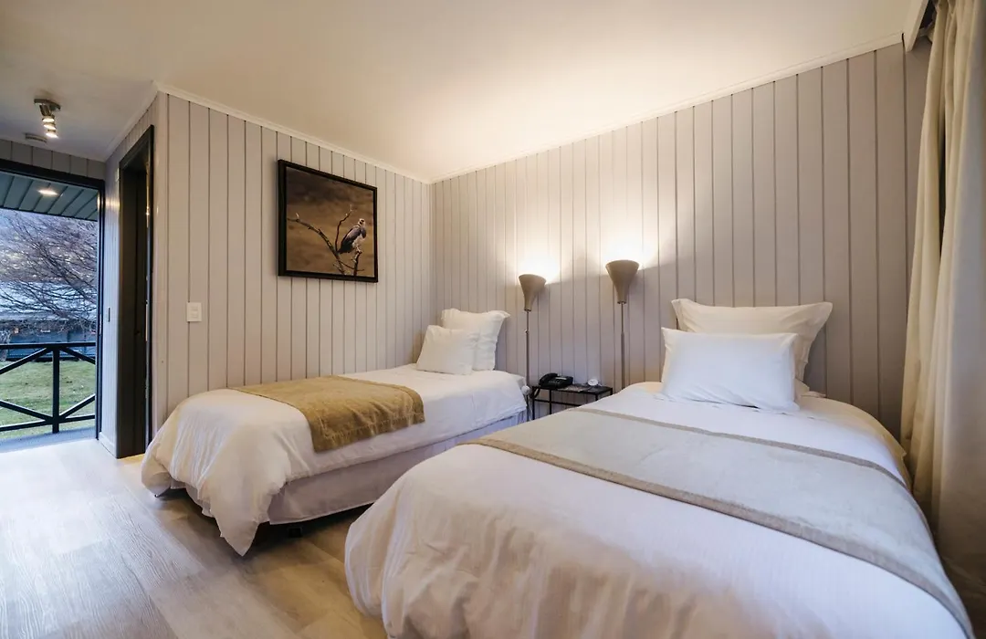 Hotel Lago Grey-1