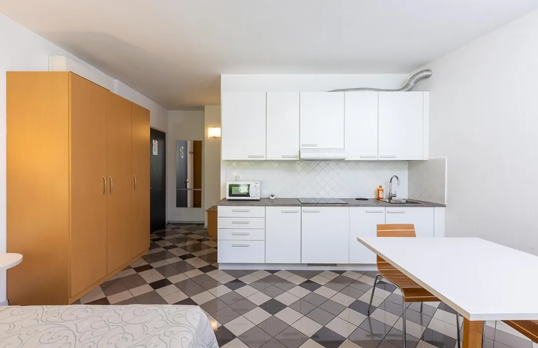 Piazzi House-1