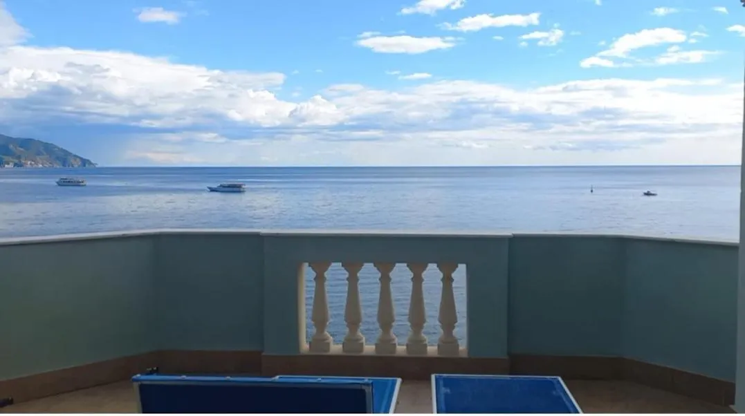 La Terrazza sul Mare Affittacamere-1