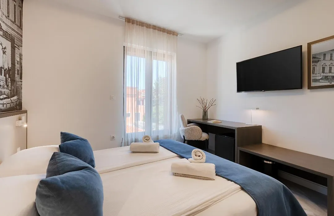 Pula City Center Accommodation - Breakfast Included-1